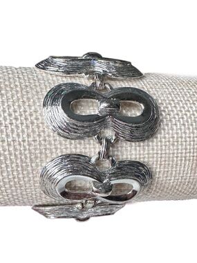 5/$25 😻 Silver Linked Infinity-Style Women's Bracelet